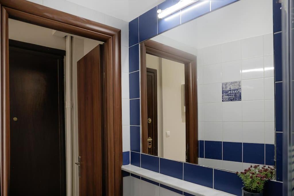 Apartment At Eksarhia Center Athens Exterior photo