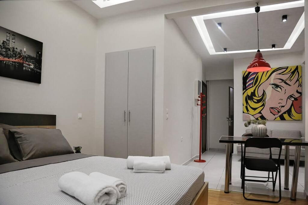 Apartment At Eksarhia Center Athens Exterior photo